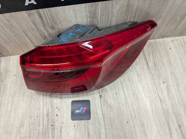 15-19 OEM BMW F16 F86 X6 X6M Rear Right Passenger Outer Quarter Stop Tail Light
