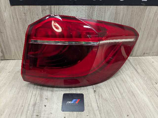 15-19 OEM BMW F16 F86 X6 X6M Rear Right Passenger Outer Quarter Stop Tail Light