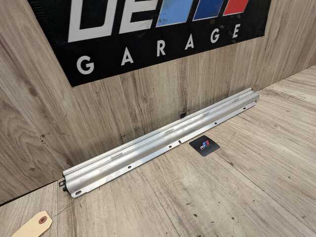 15-19 OEM BMW F16 F86 X6 REAR LEFT Driver Side Door Window Roller Sunshade Blind