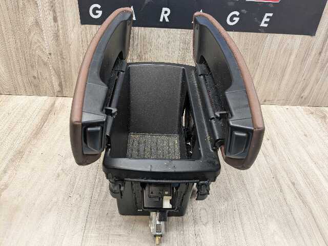14-19 OEM BMW F15 F16 X5 X6 Front Center Console Arm Rest Leather TERRA