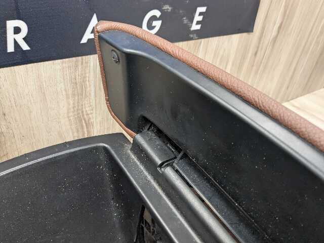 14-19 OEM BMW F15 F16 X5 X6 Front Center Console Arm Rest Leather TERRA