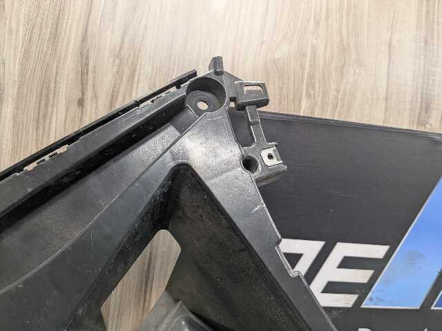 15-18 OEM BMW F86 X6M Rear Right Passenger Bumper Support Brackets Mounts Guides