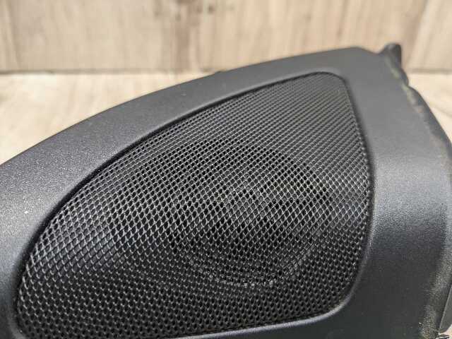 08-13 OEM BMW E88 E82 128 135 Front Left Driver Door Tweeter Speaker Cover