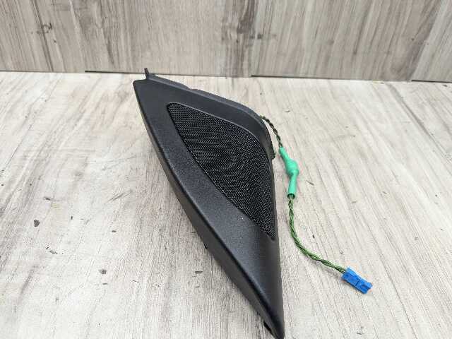 08-13 OEM BMW E88 E82 128 135 Front Left Driver Door Tweeter Speaker Cover
