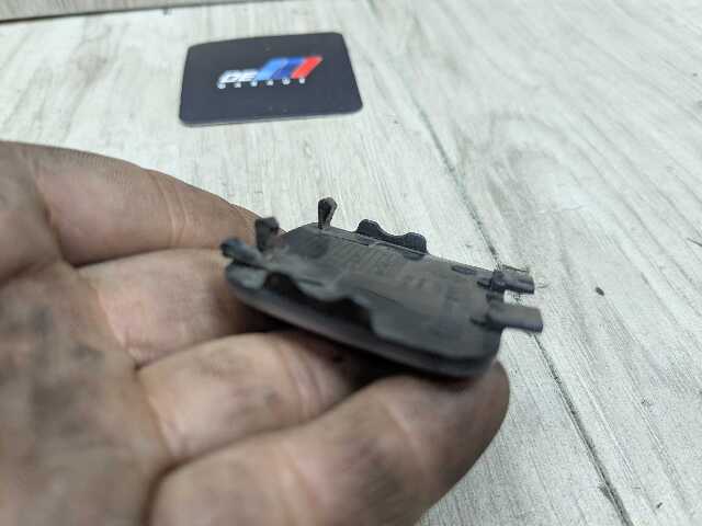 OEM BMW E82 E88 Front Bumper Left Drive Side Nozzle Washer Cover Blue 896