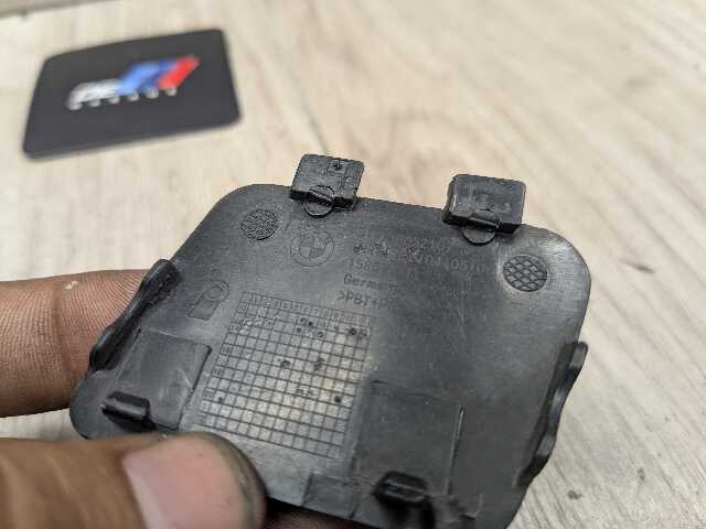 OEM BMW E82 E88 Front Bumper Left Drive Side Nozzle Washer Cover Blue 896