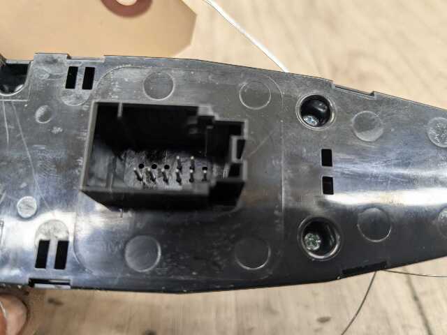 OEM BMW F15 F16 F85 X5 X6 Front Left Driver Master Window Glass Lifter Switch