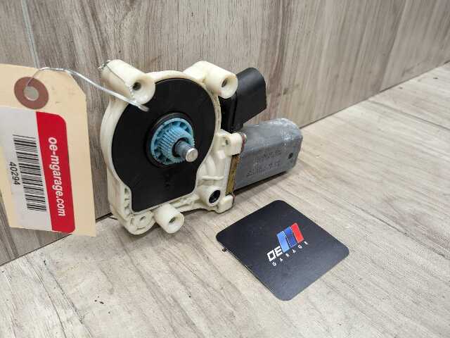OEM BMW F25 F26 F15 F16 F85 F86 X3 Rear Left Driver Side Window Lifter Motor