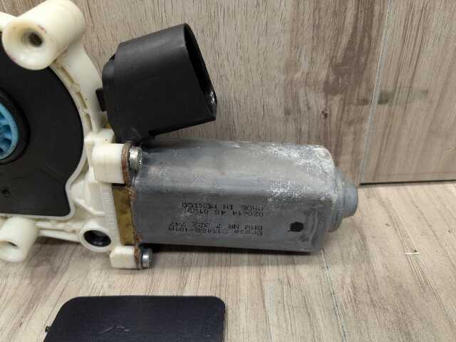 OEM BMW F25 F26 F15 F16 F85 F86 X3 Rear Left Driver Side Window Lifter Motor