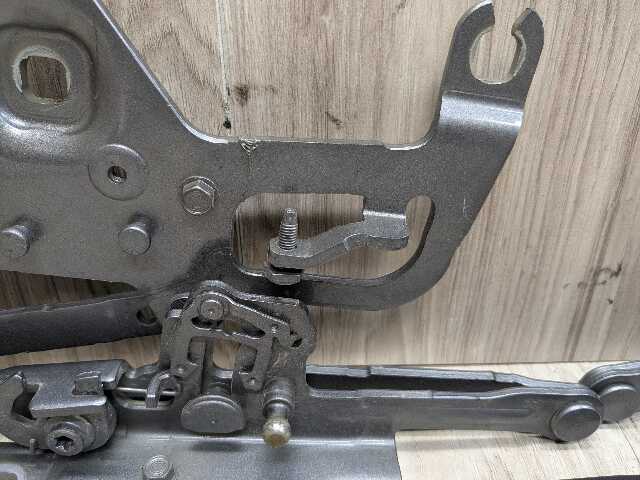 OEM BMW F15 F16 F85 F86 X5 X6 Left Right Hood Hinge Support Bracket SET