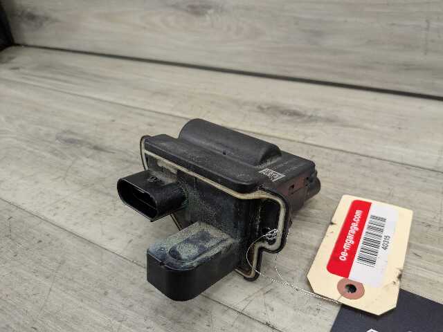 OEM BMW F15 F16 F85 F86 X5 X6 Battery Distribution B+ Junction Terminal Module