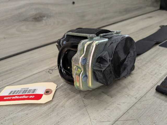 OEM BMW F15 F16 F85 F86 X5 X6 Front Right Passenger Seat Belt Retractor Black