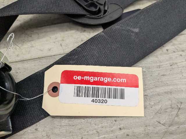 OEM BMW F15 F16 F85 F86 X5 X6 Front Right Passenger Seat Belt Retractor Black