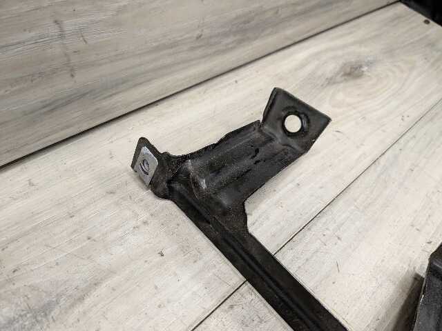 OEM BMW F15 F16 F85 F86 X5 X6 Front Left Driver Fender Mount Support Brackets