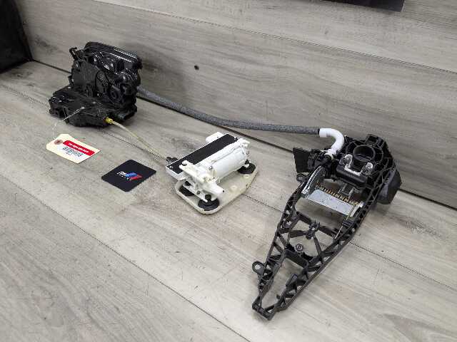 OEM BMW F15 F85 X5 X5M FRONT RIGHT PASSENGER Door Lock Latch Actuator SOFT CLOSE
