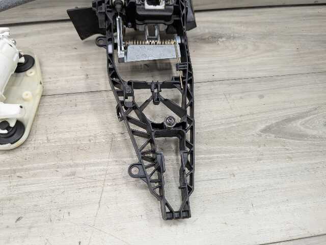 OEM BMW F15 F85 X5 X5M FRONT RIGHT PASSENGER Door Lock Latch Actuator SOFT CLOSE