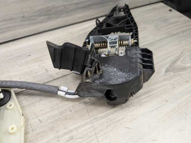 OEM BMW F15 F85 X5 X5M FRONT RIGHT PASSENGER Door Lock Latch Actuator SOFT CLOSE