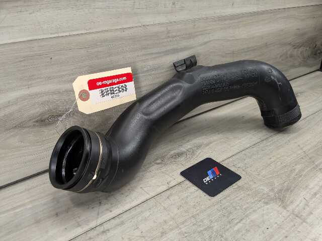 OEM BMW E70 F15 F16 X5 X6 Engine Turbo Lower Intercooler Induction Hose Pipe N55