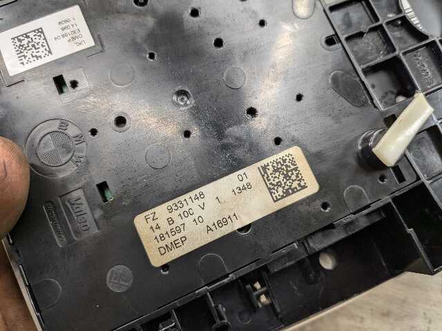 14-19 OEM BMW F15 F16 X5 X6 Headliner Roof Console Dome Light SOS Switch Black