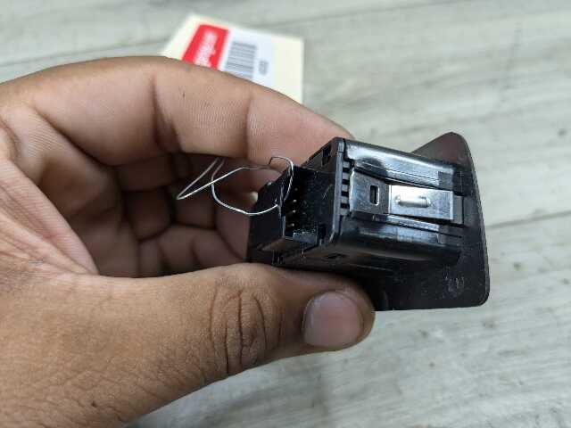 OEM BMW F02 F10 F12 F30 F80 F25 F90 G30 G01 X5 Rear Trunk Lid Center Lock Switch