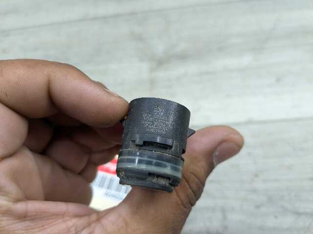 OEM BMW F15 F39 F90 G01 G12 G30 X3 X5 Bumper Parking Distance PDC Sensor Gray