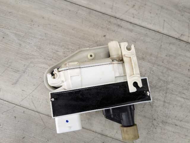 14-18 OEM BMW F15 X5 FRONT RIGHT PASSENGER Door Lock Latch Actuator SOFT CLOSE