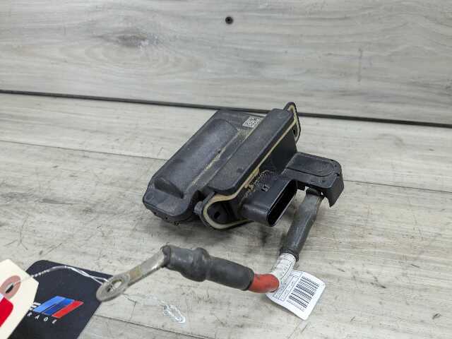 OEM BMW F15 F16 F85 F86 X5 X6 Battery Distribution B+ Junction Terminal Module