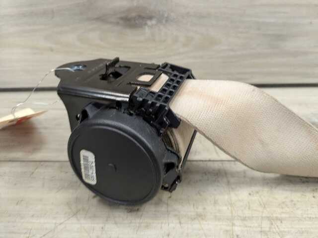 14-18 OEM BMW F15 X5 REAR Right Passenger Seatbelt Seat Belt Retractor BEIGE