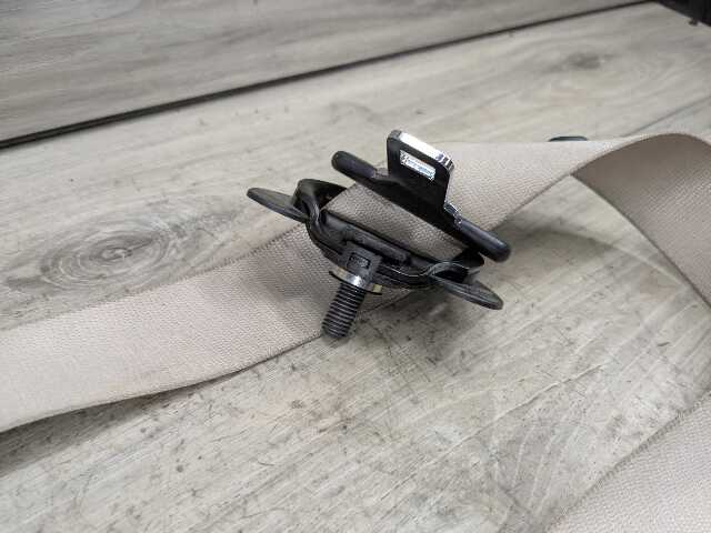 14-18 OEM BMW F15 X5 REAR Right Passenger Seatbelt Seat Belt Retractor BEIGE