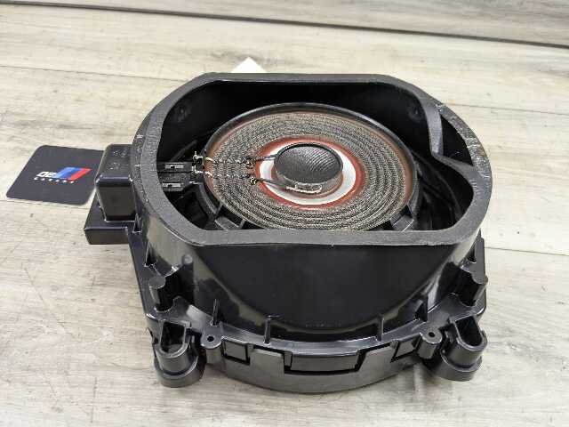OEM BMW F15 F25 X3 X5 Left or Right Side Sub Subwoofers Top HiFi Audio Speaker