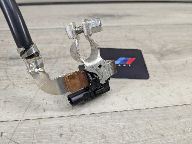 OEM BMW G05 G07 G20 G22 G23 G26 G42 Battery Negative Cable Terminal IBS Sensor