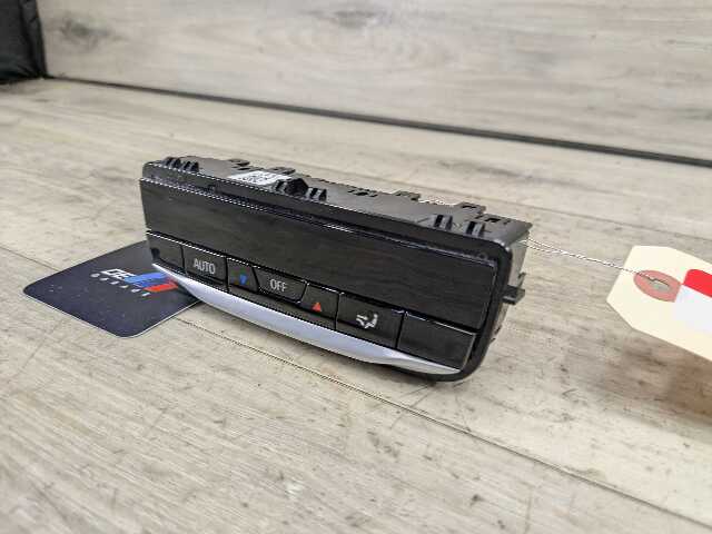 OEM BMW G20 G22 G23 G26 G42 G80 G82 AC Rear Heater Climate Control Switch Panel