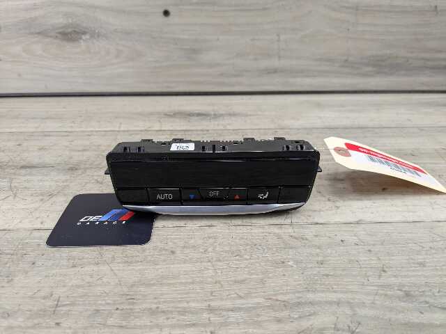 OEM BMW G20 G22 G23 G26 G42 G80 G82 AC Rear Heater Climate Control Switch Panel