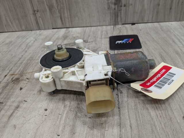 OEM BMW E84 E90 E91 328 335 M3 Front Left Driver Door Window Regulator Motor