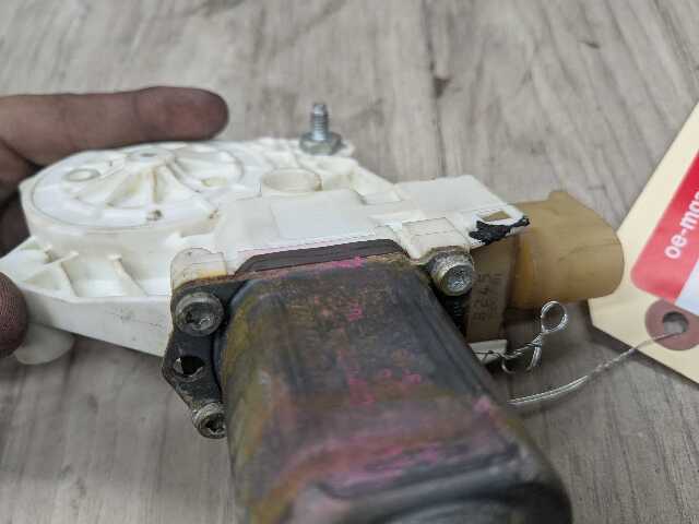 OEM BMW E84 E90 E91 328 335 M3 Front Left Driver Door Window Regulator Motor