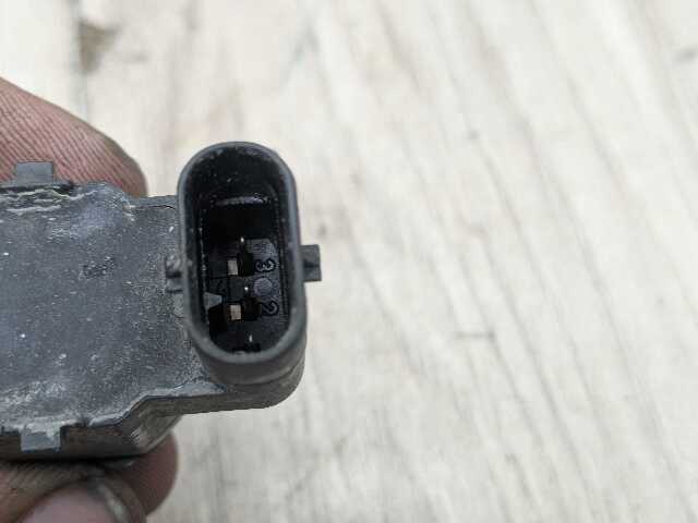 OEM BMW F01 F02 F06 F10 F12 F13 Front Rear Bumper Parking Sonic PDC Sensor Blue