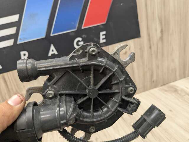 OEM BMW E82 E88 E90 E92 E93 Engine N51 Secondary Smog Air Injection Pump Motor