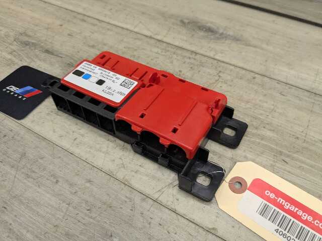 OEM BMW G20 G22 G23 G26 G80 G82 B+ Positive Battery Junction Terminal Fuse Box