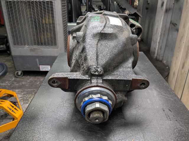 12-17 OEM BMW F30 F32 F33 F36 328 335 428 435 Rear Differential Carrier 3.15