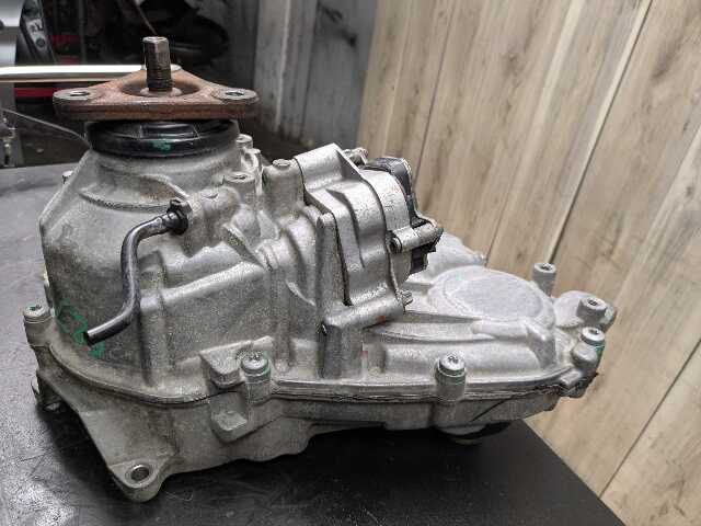 11-19 OEM BMW F15 F16 F25 F26 X3 X4 X5 X6 AWD Transfer Case Gearbox ATC45L
