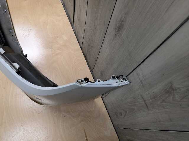 *18-20 OEM BMW G30 530 540 M550 M SPORT Front Bumper Cover Panel w Grilles White