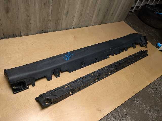 *14-18 OEM BMW F15 X5 Left Driver Side Skirt Rocker Panel Molding w/ Bracket