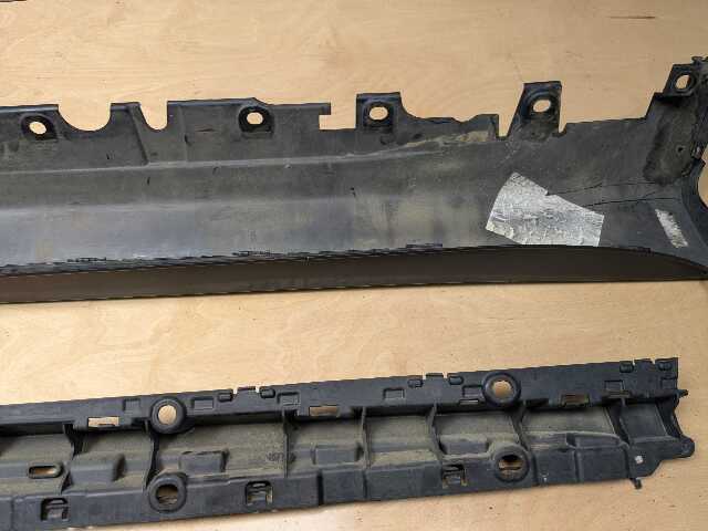 *14-18 OEM BMW F15 X5 Left Driver Side Skirt Rocker Panel Molding w/ Bracket