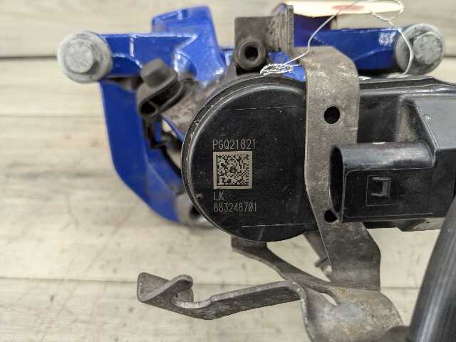*OEM BMW G20 G22 G23 G26 G42 M240 M340 M440 REAR Left Driver Brake Caliper Blue