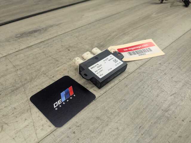 OEM BMW F02 F06 F10 F16 F30 F32 F36 F80 F82 M3 Control Unit Smart Opener Module