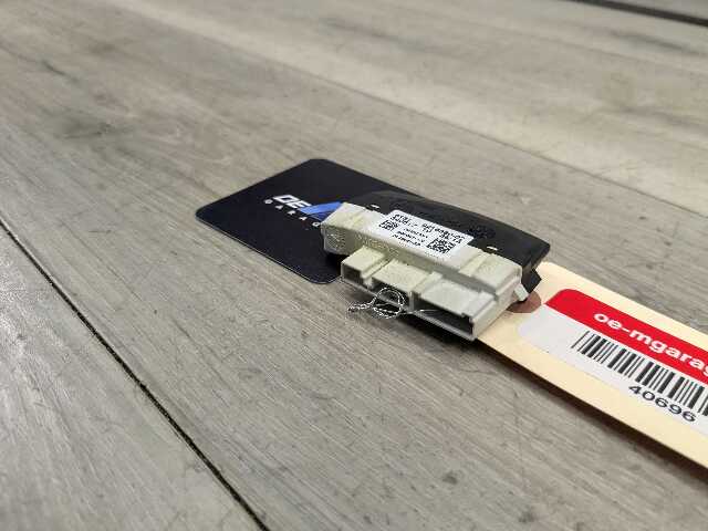 11-17 OEM BMW F02 F10 F15 F22 F30 F32 F36 Steering Wheel Control Module