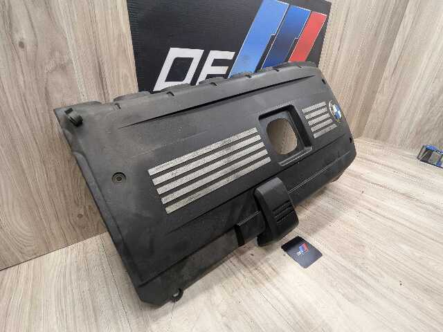 OEM BMW E82 E88 E90 E92 E93 128 328 Engine Cover N51 Head Ignition Coil Covering