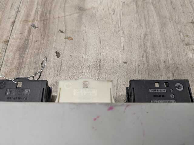 OEM BMW F01 F02 F10 F25 F26 X3 X4 Trunk Lid Tailgate Lift Control Unit Module