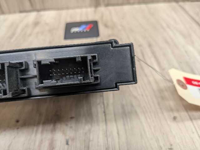 OEM BMW F01 F02 F06 F10 F13 BCM Body Control Module Junction Box Unit JBFFE III