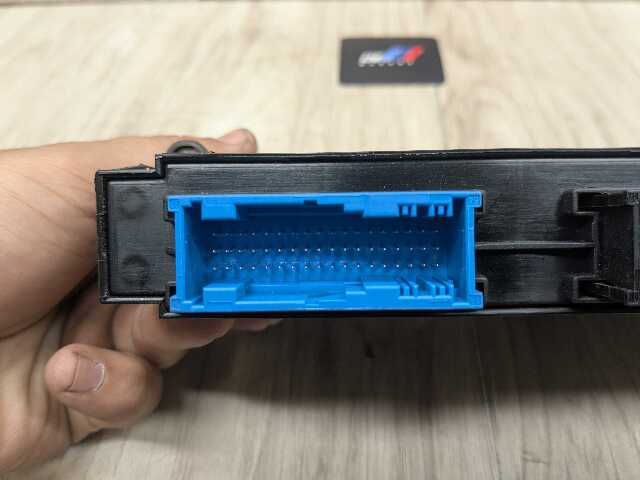 OEM BMW F01 F02 F06 F10 F13 BCM Body Control Module Junction Box Unit JBFFE III